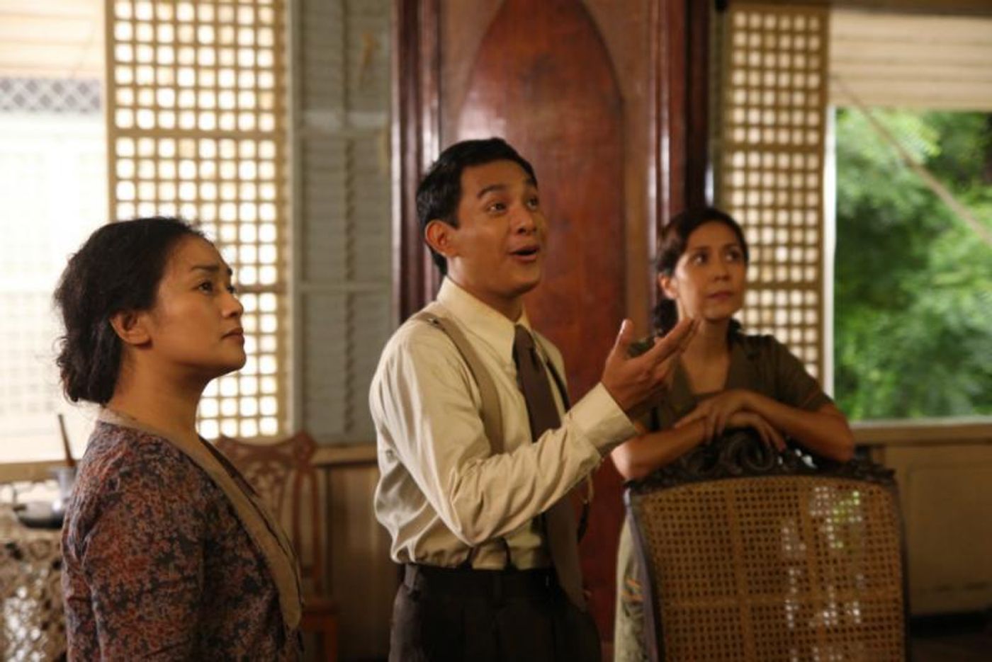 Review: ANG LARAWAN Is Lavish, Absorbing Family Drama  Image
