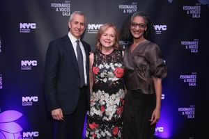 NEW YORK, NY - DECEMBER 18: Danny Meyer of Union Sq. Hospitality Group, Susan Ungaro of James Beard Foundation, and Carla Hall attend the NYC & Company Foundation Visionaries & Voices Gala 2017 on December 18, 2017 in New York City. (Photo by Cindy Ord @ BroadwayWorld NEW YORK, NY - DECEMBER 18: Danny Meyer of Union Sq. Hospitality Group, Susan Ungaro Photo