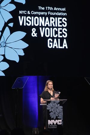 NEW YORK, NY - DECEMBER 18: Tonia Davis of The Greatest Showman accepts an award onstage at the NYC & Company Foundation Visionaries & Voices Gala 2017 on December 18, 2017 in New York City. (Photo by Cindy Ord/Getty Images for NY & Company) @ BroadwayWorld NEW YORK, NY - DECEMBER 18: Tonia Davis of The Greatest Showman accepts an award ons Photo