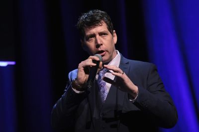 NEW YORK, NY - DECEMBER 18:  James Barbour of Phantom of the Opera performs onstage a Photo
