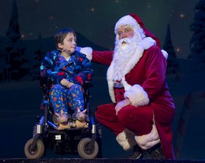 Dan Mclellan (William Trundle) & Santa Claus Photo