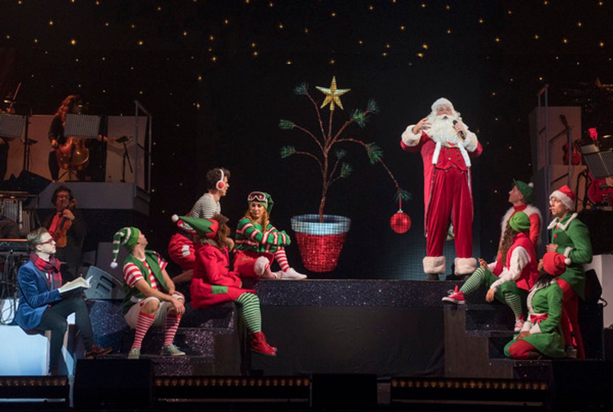 Tom Fletcher (William Trundle), Santa Claus and Ensemble at 
