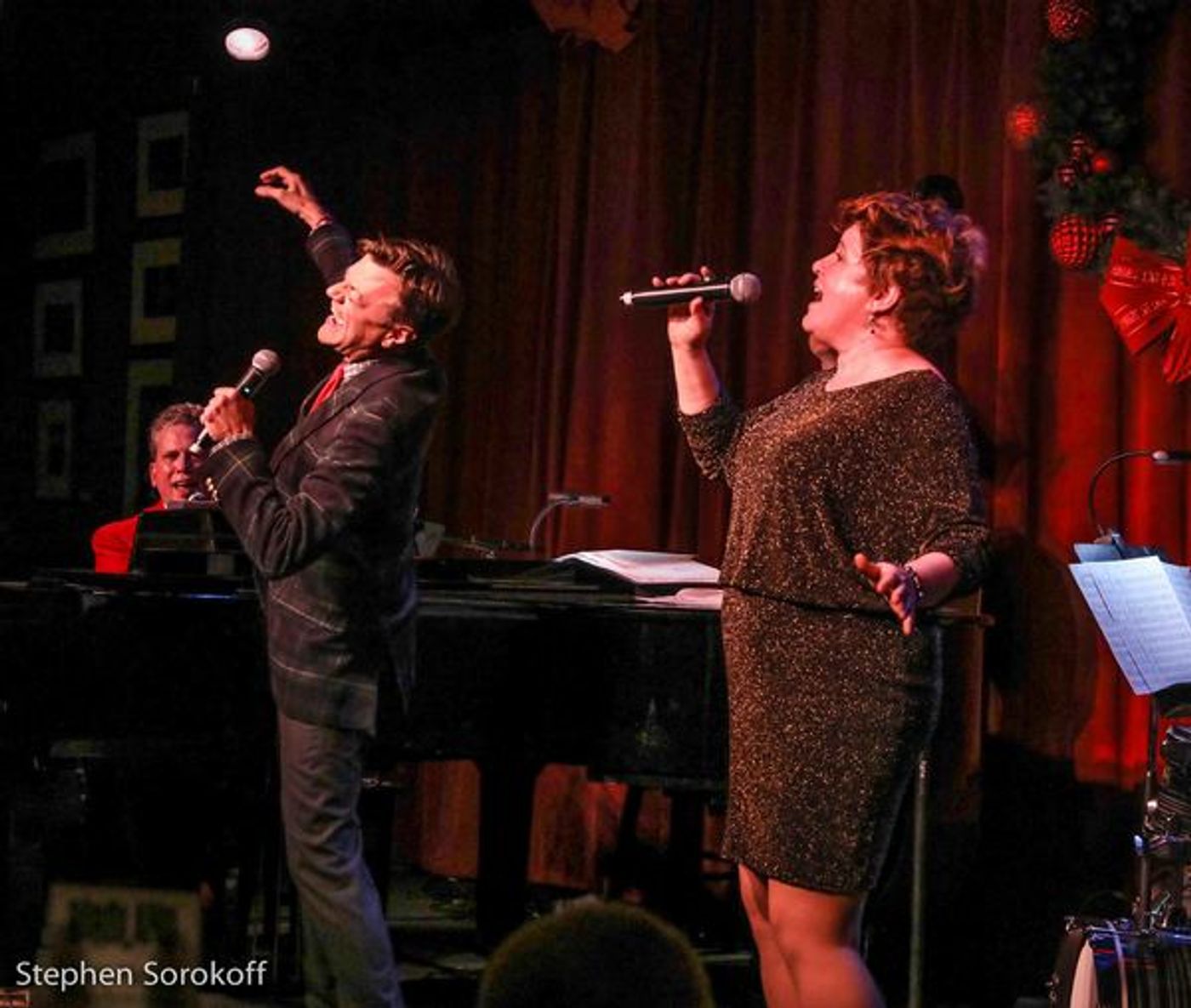 Photo Coverage: Christmas Has Some New Sounds At Birdland - Blackhurst, Caruso and Stritch Photo Coverage: Christmas Has Some New Sounds At Birdland - Blackhurst, Caruso and Stritch Image