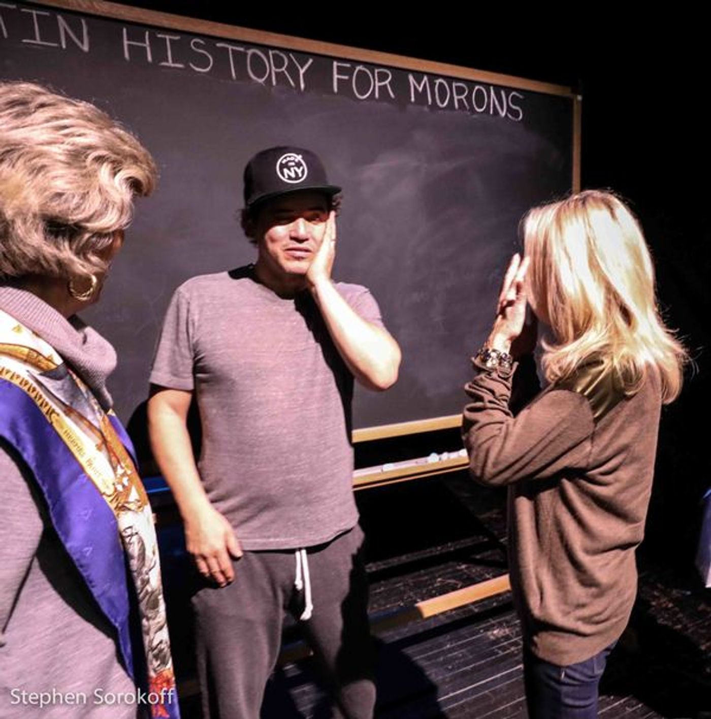 Photo Coverage: John Leguizamo Starts With A Clean Slate Of Laughs For Every Performance  Image