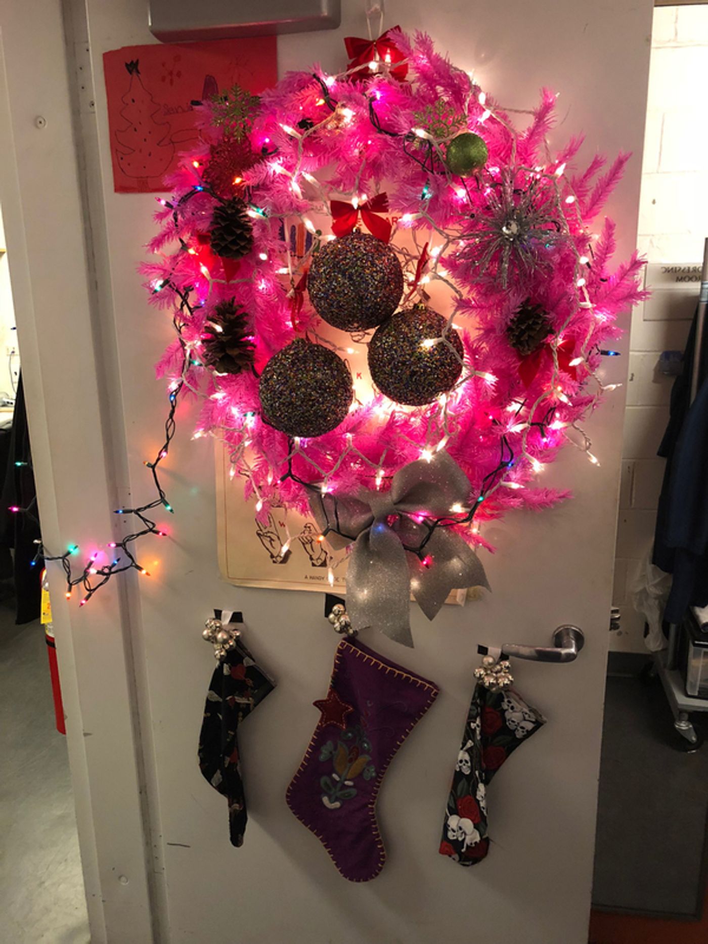 Photo Flash: BEAUTIFUL Holds a Holly Jolly Dressing Room Decorating Contest  Image