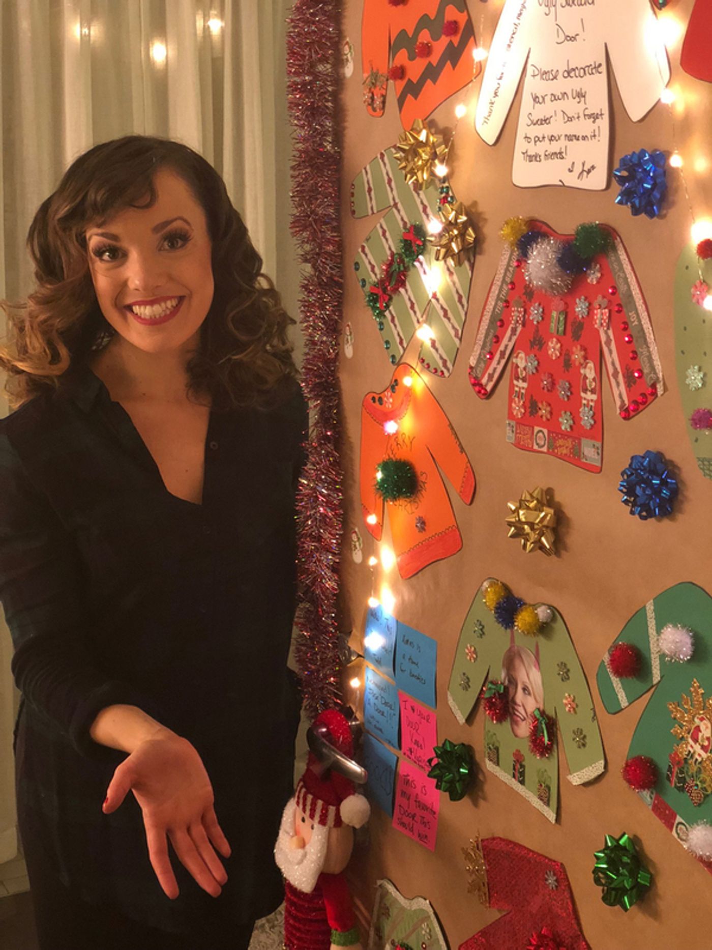 Photo Flash: BEAUTIFUL Holds a Holly Jolly Dressing Room Decorating Contest  Image