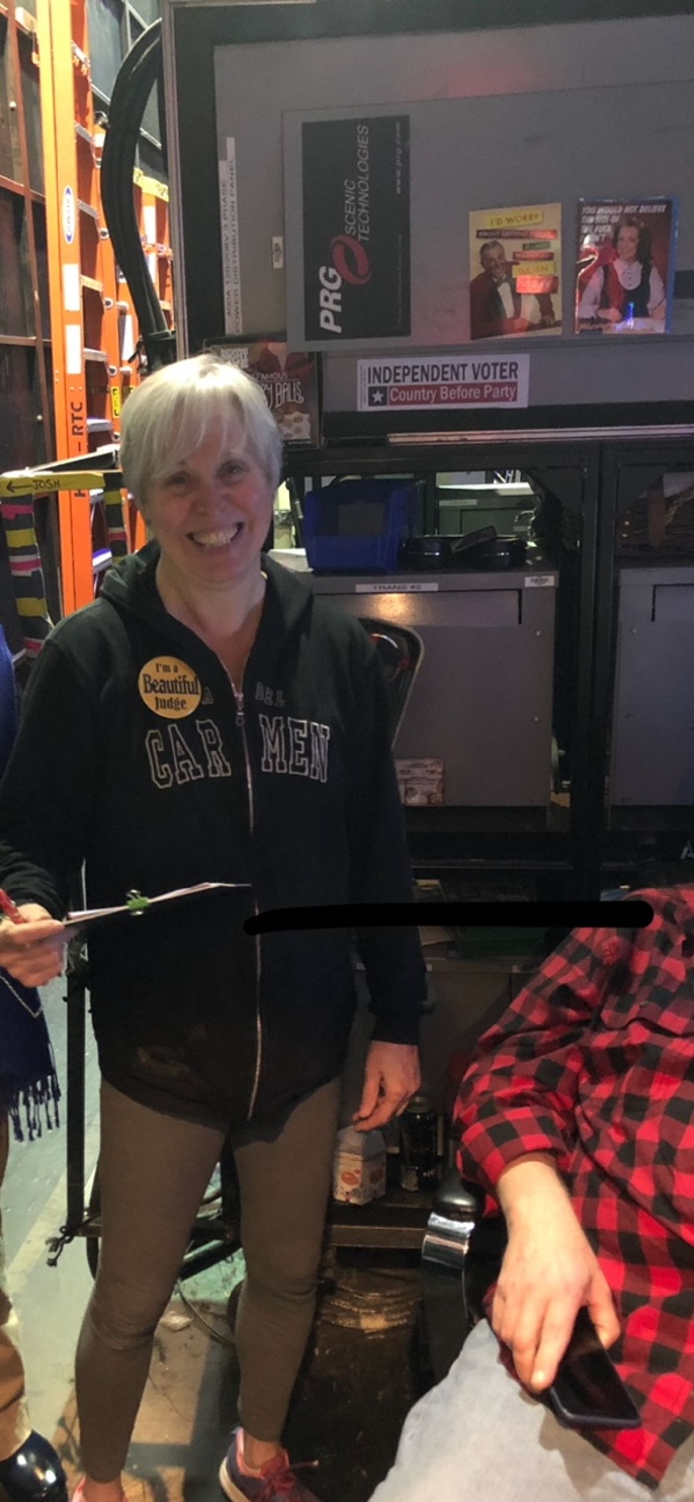 Photo Flash: BEAUTIFUL Holds a Holly Jolly Dressing Room Decorating Contest  Image