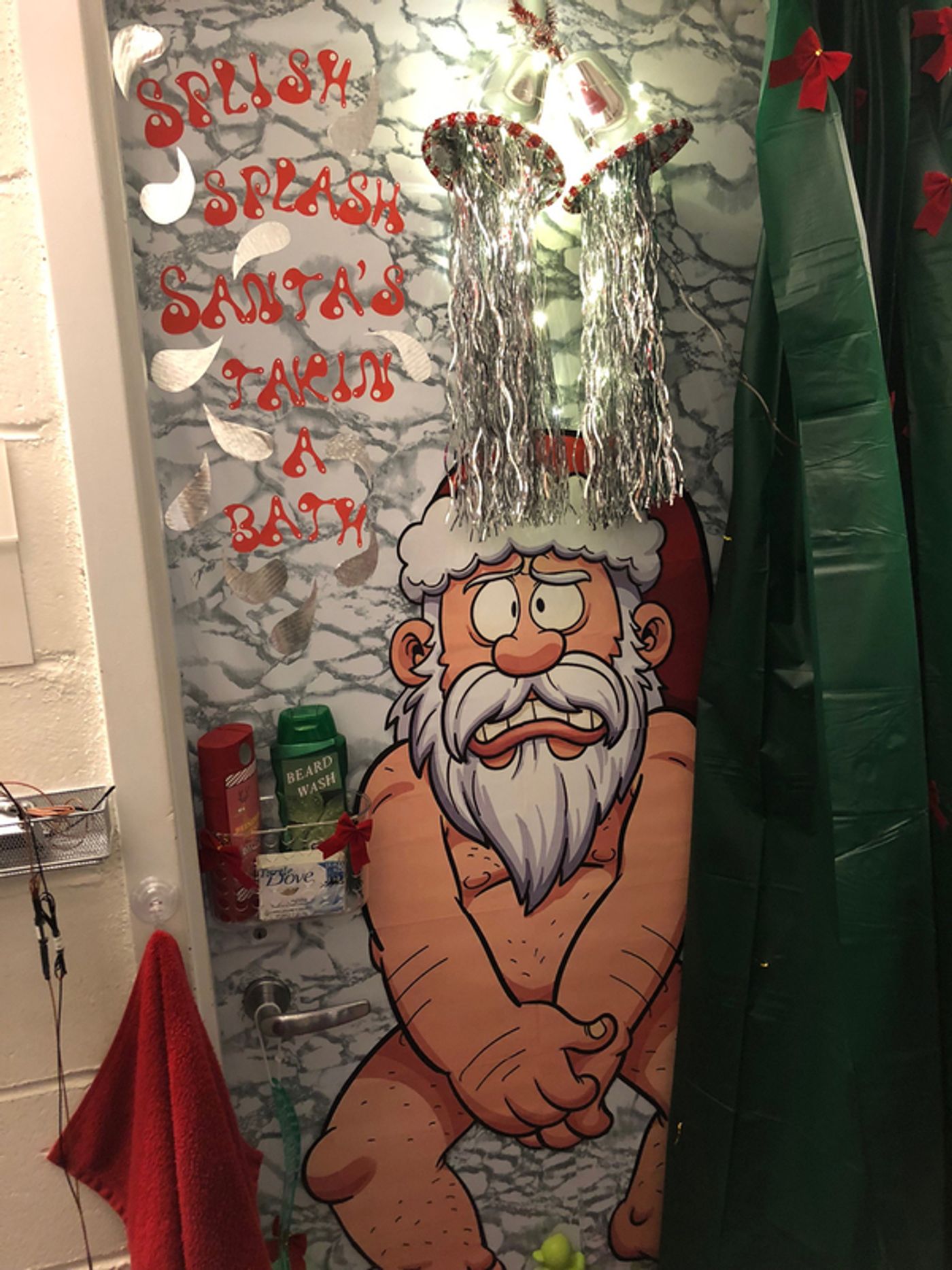 Photo Flash: BEAUTIFUL Holds a Holly Jolly Dressing Room Decorating Contest  Image