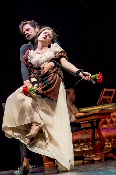 Robert Fairchild and Mia Vallet Photo