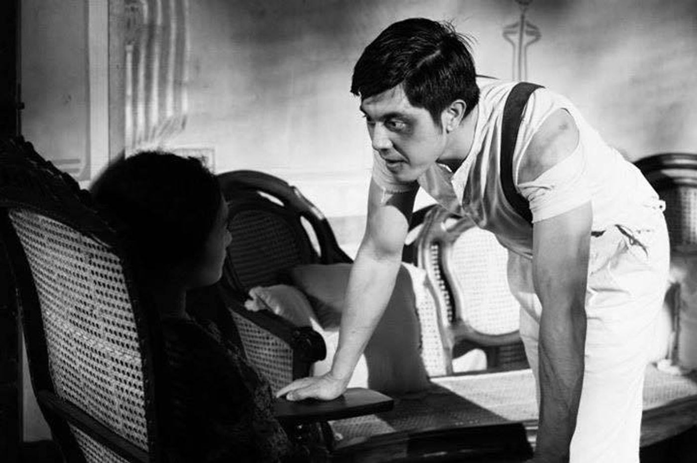 BWW Exclusive: Would Joanna and Rachel Sell Their Father's Painting in Real Life? BWW Exclusive: Would Joanna and Rachel Sell Their Father's Painting in Real Life? Image