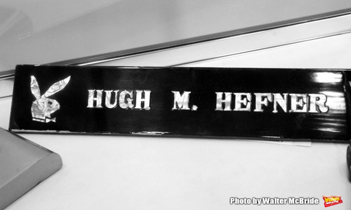 Photo Coverage: A Final Farewell to Those We've Lost in 2017 Photo Coverage: A Final Farewell to Those We've Lost in 2017 Image