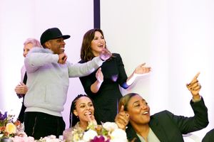 Leslie Odom Jr.; Actress Nicolette Robinson; Actress Mariska Hargitay; Actress Patina Miller @ BroadwayWorld Leslie Odom Jr.; Actress Nicolette Robinson; Actress Mariska Hargitay; Actress Patina Photo