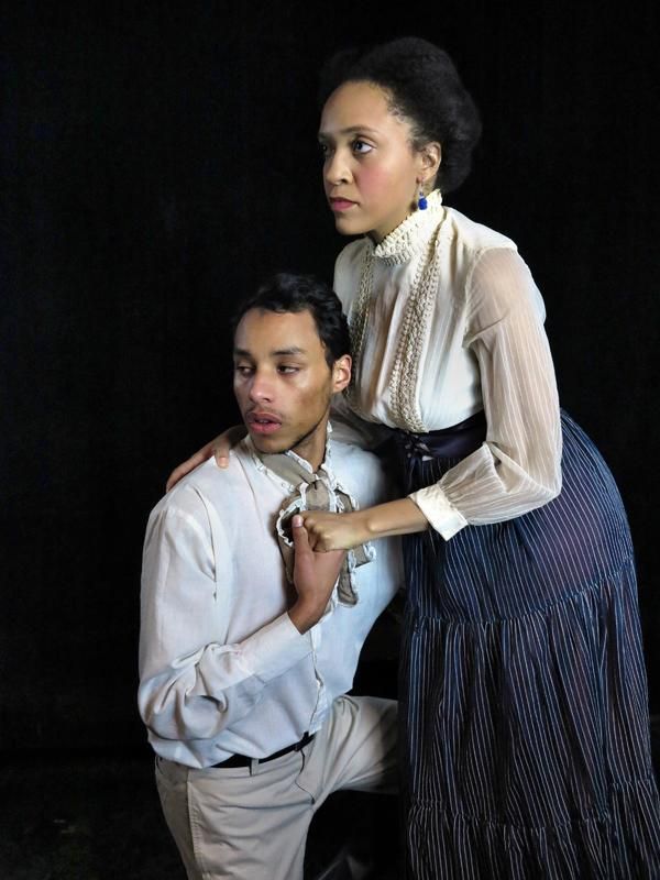 Justin Foster, Lauren Marissa Smith Photo