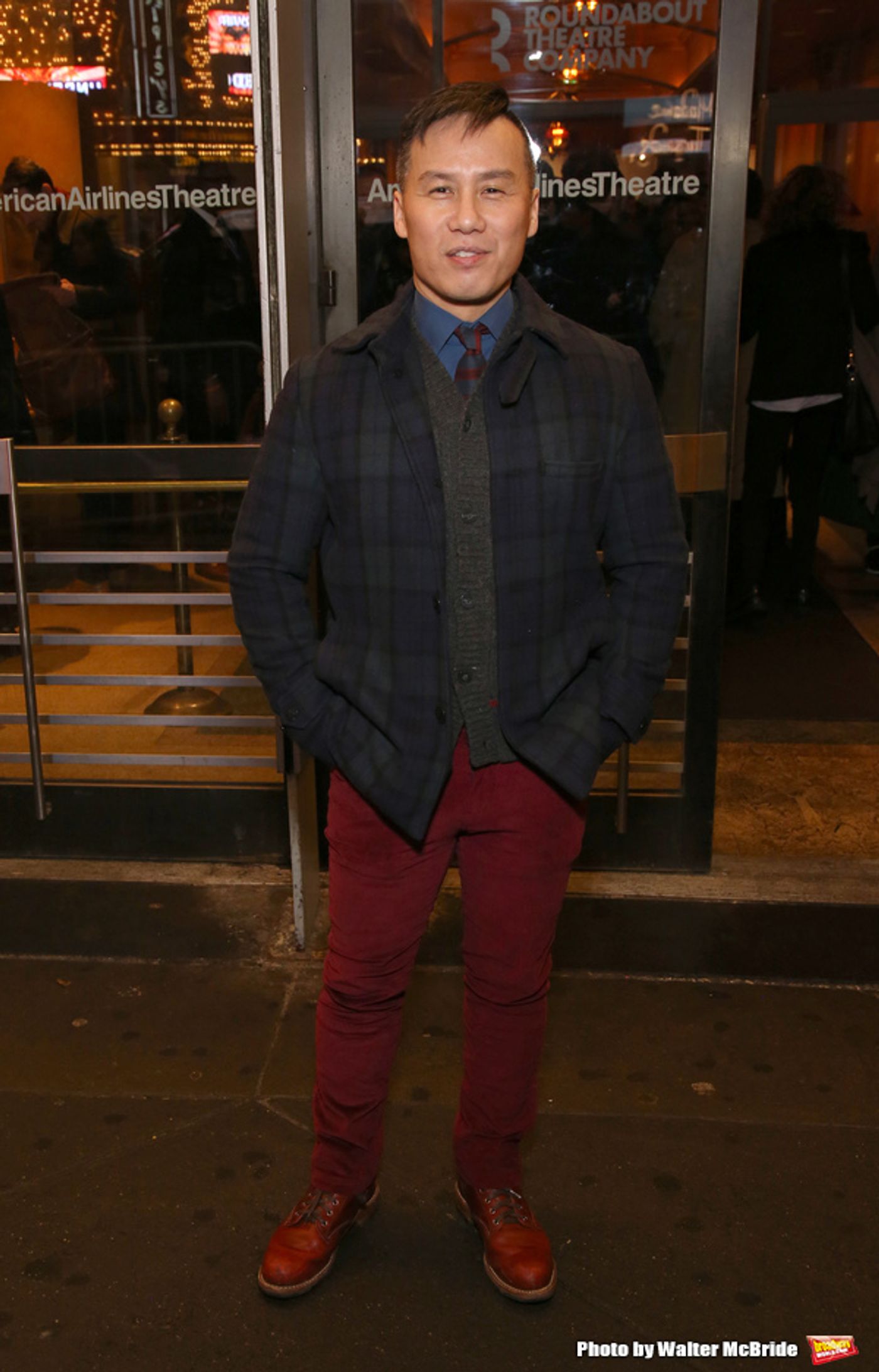 Photo Coverage: On the Opening Night Red Carpet for JOHN LITHGOW: STORIES BY HEART  Image