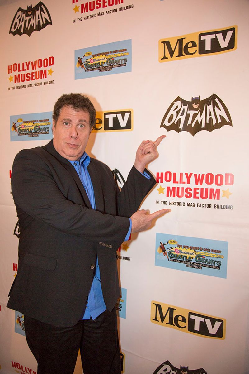 Photo Flash: Original Cast of BATMAN '66 Attends Opening of Retrospective Exhibit — photo 10 of 20