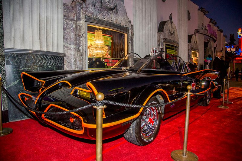 Photo Flash: Original Cast of BATMAN '66 Attends Opening of Retrospective Exhibit — photo 19 of 20