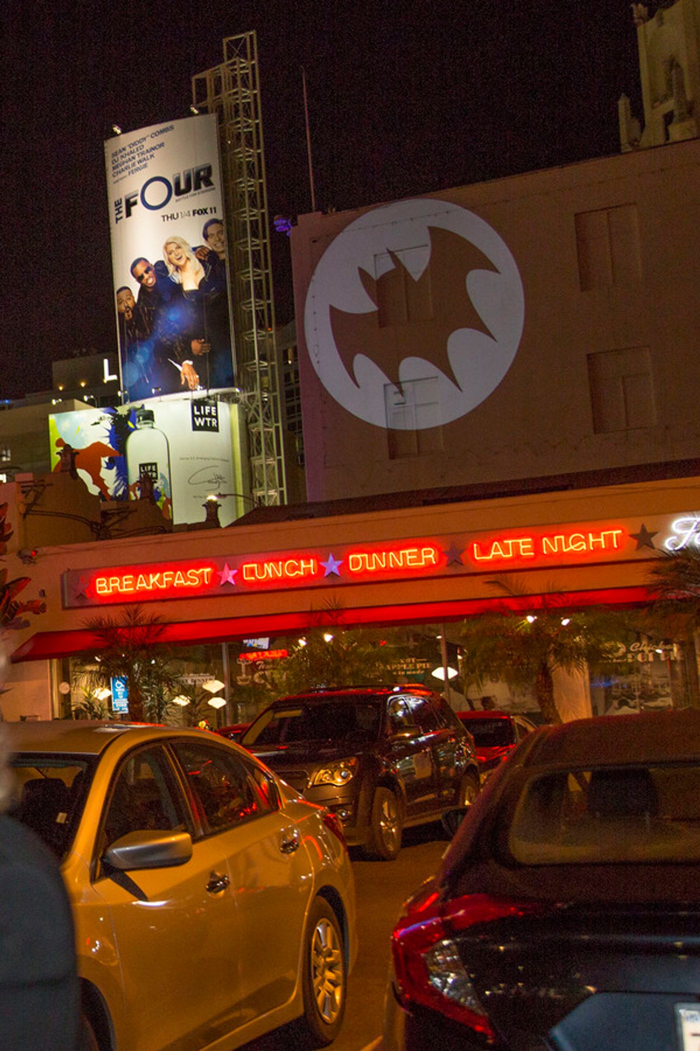 Photo Flash: Original Cast of BATMAN '66 Attends Opening of Retrospective Exhibit  Image