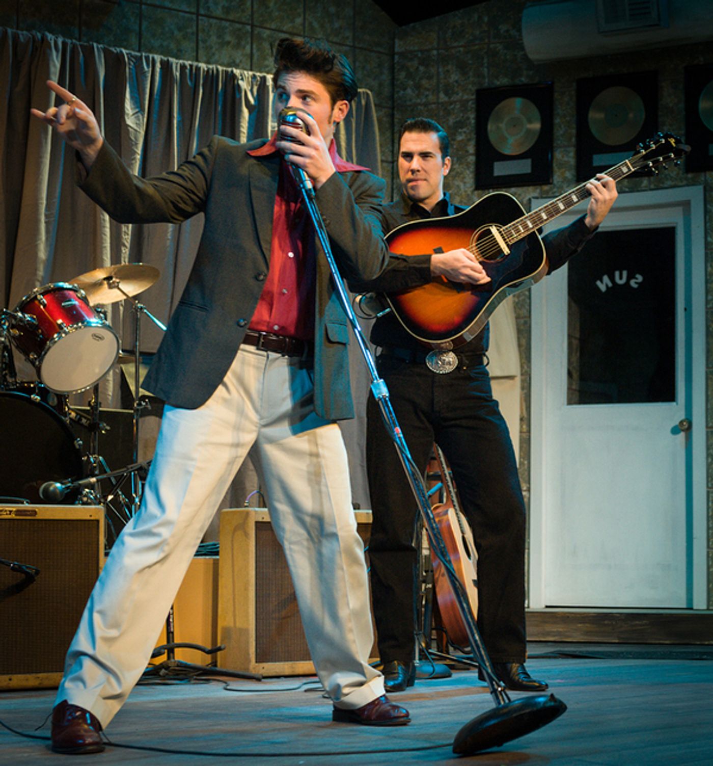 Photo Flash: The Gang is Grooving in Rivertown's MILLION DOLLAR QUARTET  Image
