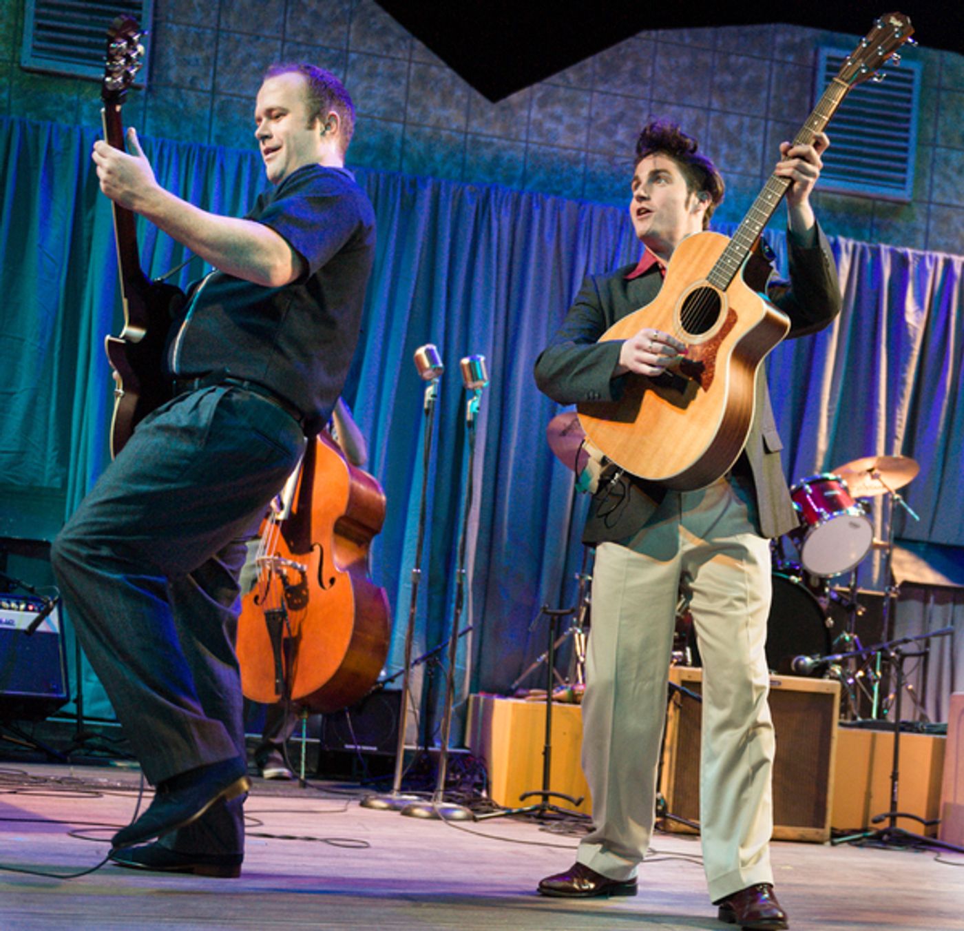 Photo Flash: The Gang is Grooving in Rivertown's MILLION DOLLAR QUARTET  Image