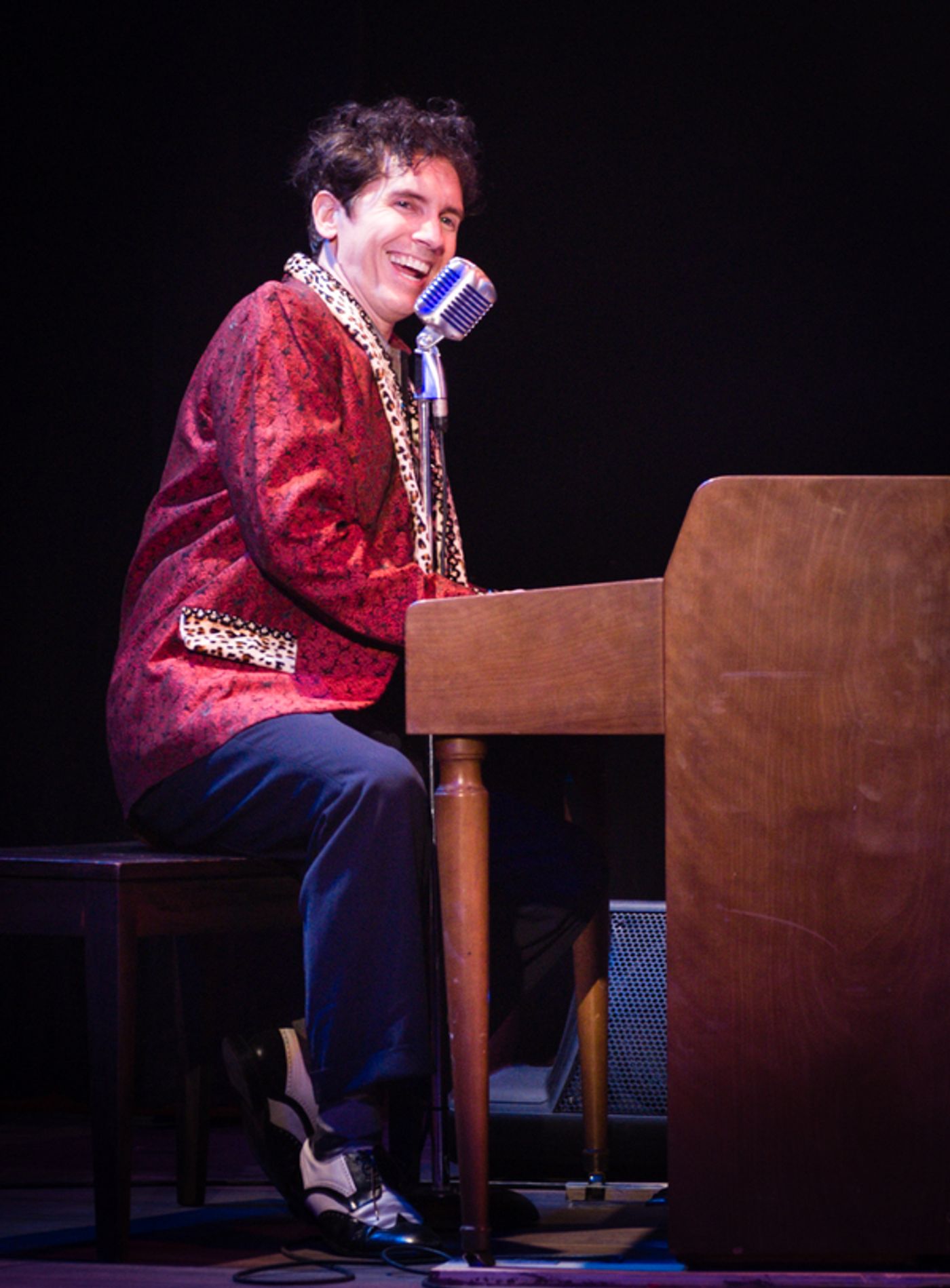 Photo Flash: The Gang is Grooving in Rivertown's MILLION DOLLAR QUARTET  Image