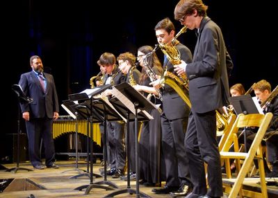 Weston High School Jazz Ensemble, Steve Fasoli, conductor (at left) Photo