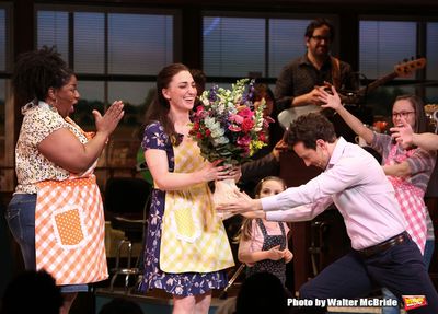 Sara Bareilles with Jason Mraz and cast Photo