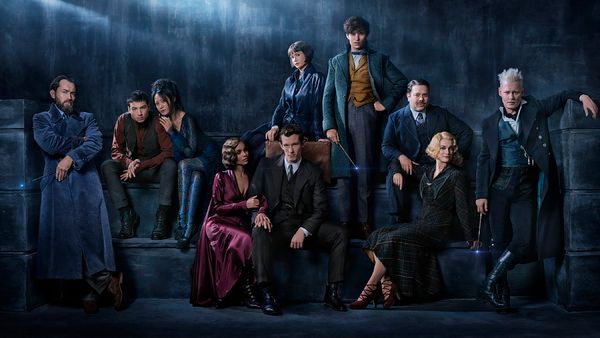 Left to right) JUDE LAW plays a young ALBUS DUMBLEDORE, taking on the mantle of one o Photo