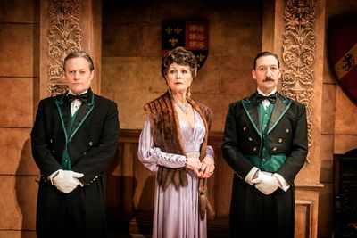 Glenn Carter, Rula Lenska, Callum Coates Photo