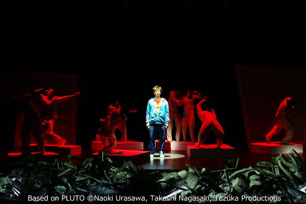 Sidi Larbi Cherkaoui/Bunkamura Theatre Cocoon, Pluto, credit Naoki Urasawa, Takashi N Photo