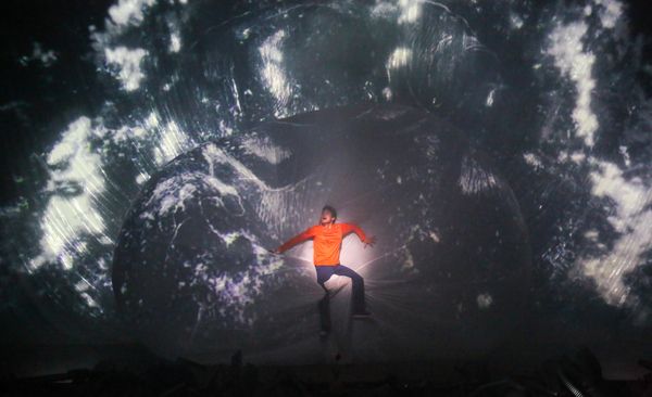 Sidi Larbi Cherkaoui/Bunkamura Theatre Cocoon, Pluto, credit Naoki Urasawa, Takashi N Photo