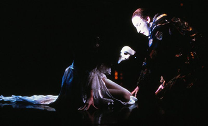 Exclusive: Catching up with the Original Phantom, Michael Crawford as THE PHANTOM OF THE OPERA Turns 30 on Broadway Image