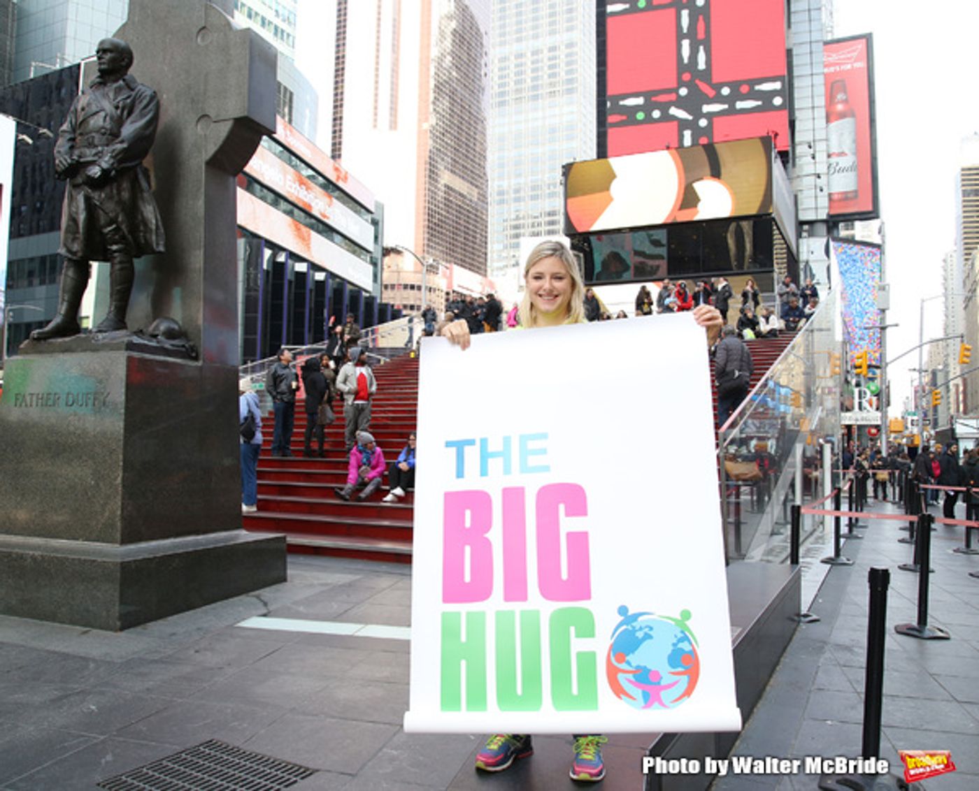Photo Coverage: Broadway Unites in Times Square for Big Hug Day  Image