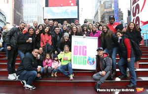 Laura Heywood, aka @BroadwayGirlNYC @ BroadwayWorld Laura Heywood, aka @BroadwayGirlNYC Photo