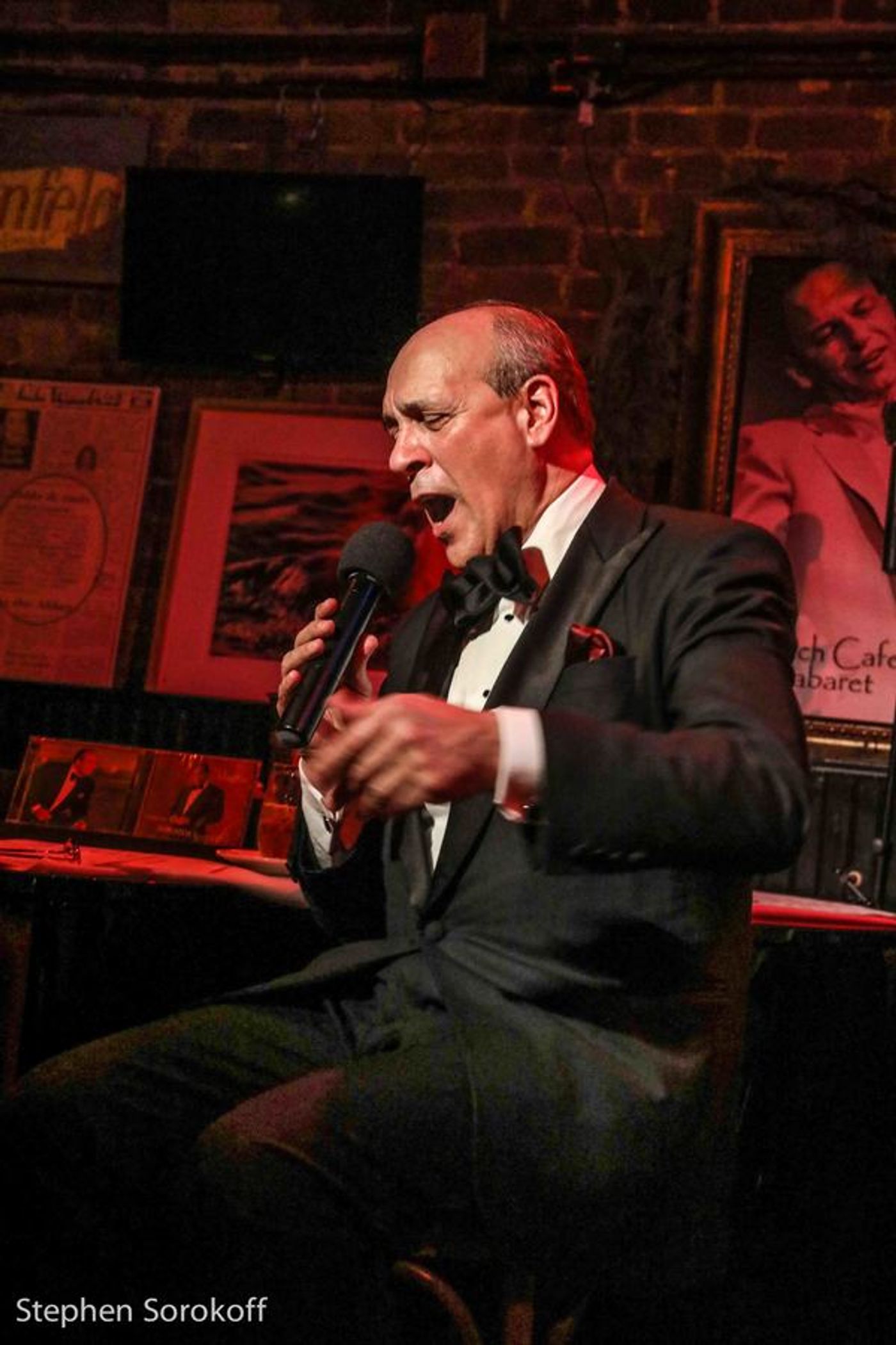 Photo Coverage: Steven Maglio 'Having A Good Time' at the Beach Cafe  Image