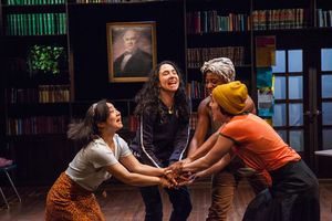 Bije Anngo, Lexie Braverman, Emily Lynn, Brett Ashley Robinson @ BroadwayWorld Bije Anngo, Lexie Braverman, Emily Lynn, Brett Ashley Robinson Photo