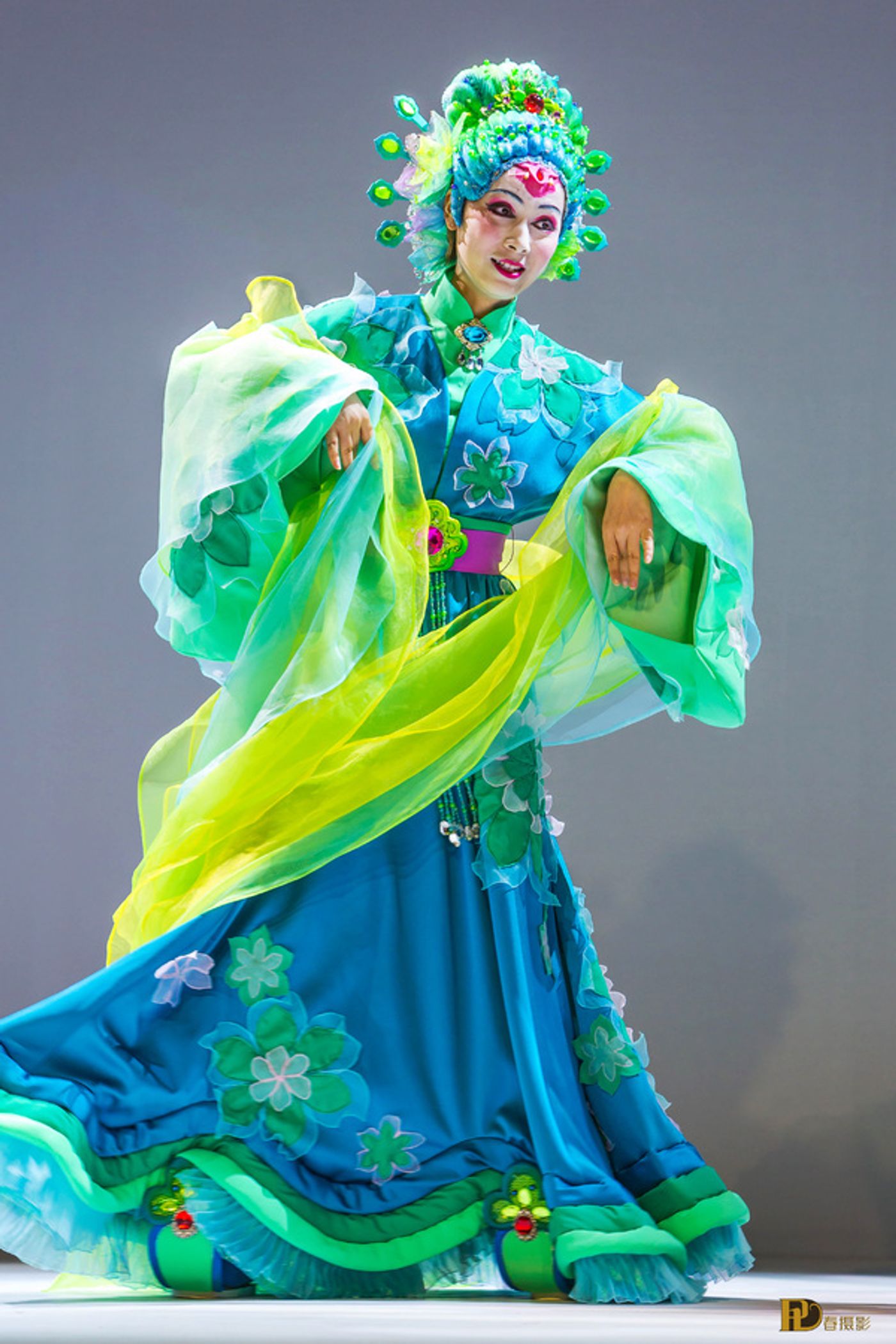 Photo Flash: Guangzhou Dramatic Arts Centre presents THE HANDAN DREAM Photo Flash: Guangzhou Dramatic Arts Centre presents THE HANDAN DREAM Image