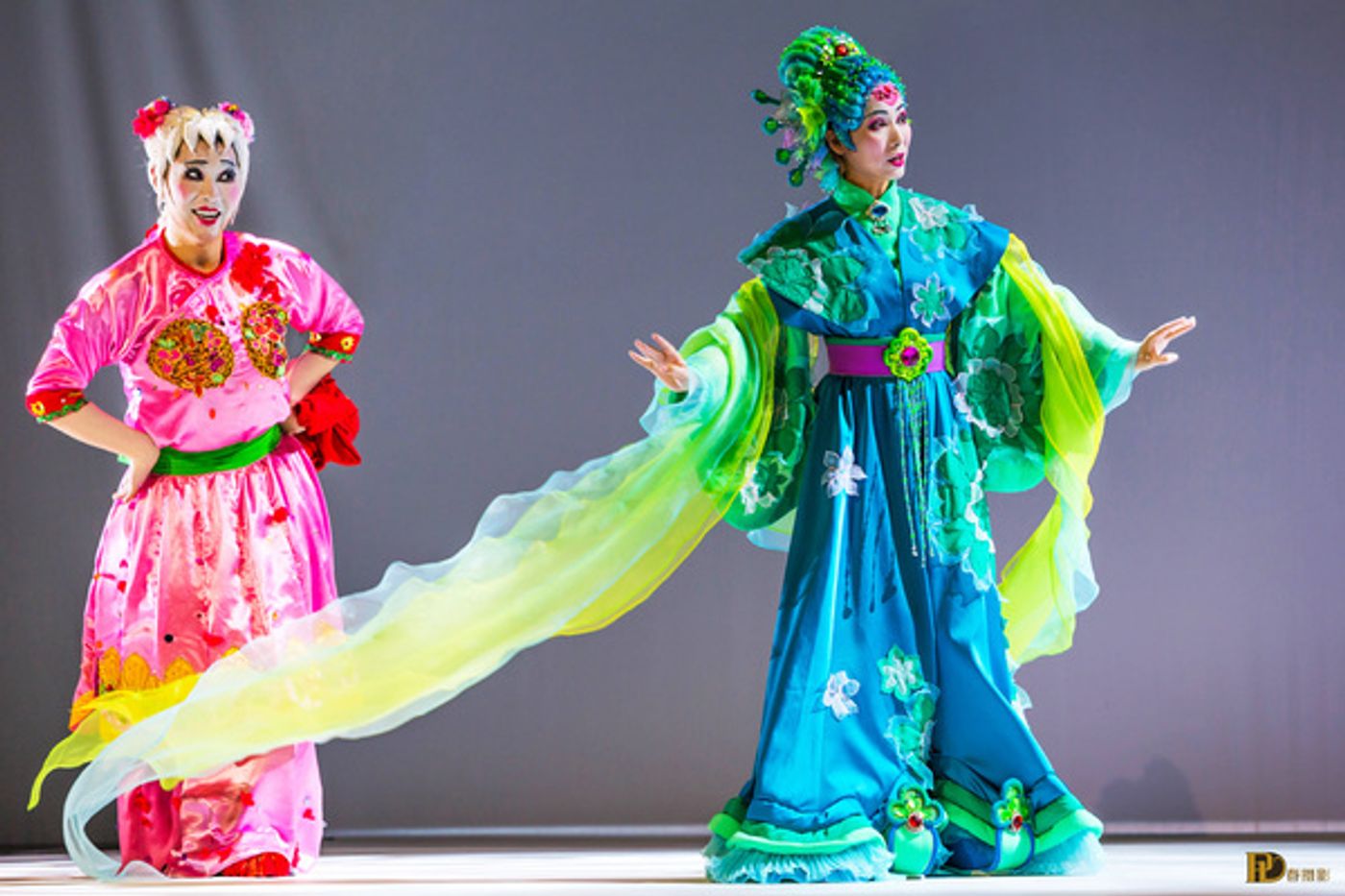 Photo Flash: Guangzhou Dramatic Arts Centre presents THE HANDAN DREAM Photo Flash: Guangzhou Dramatic Arts Centre presents THE HANDAN DREAM Image
