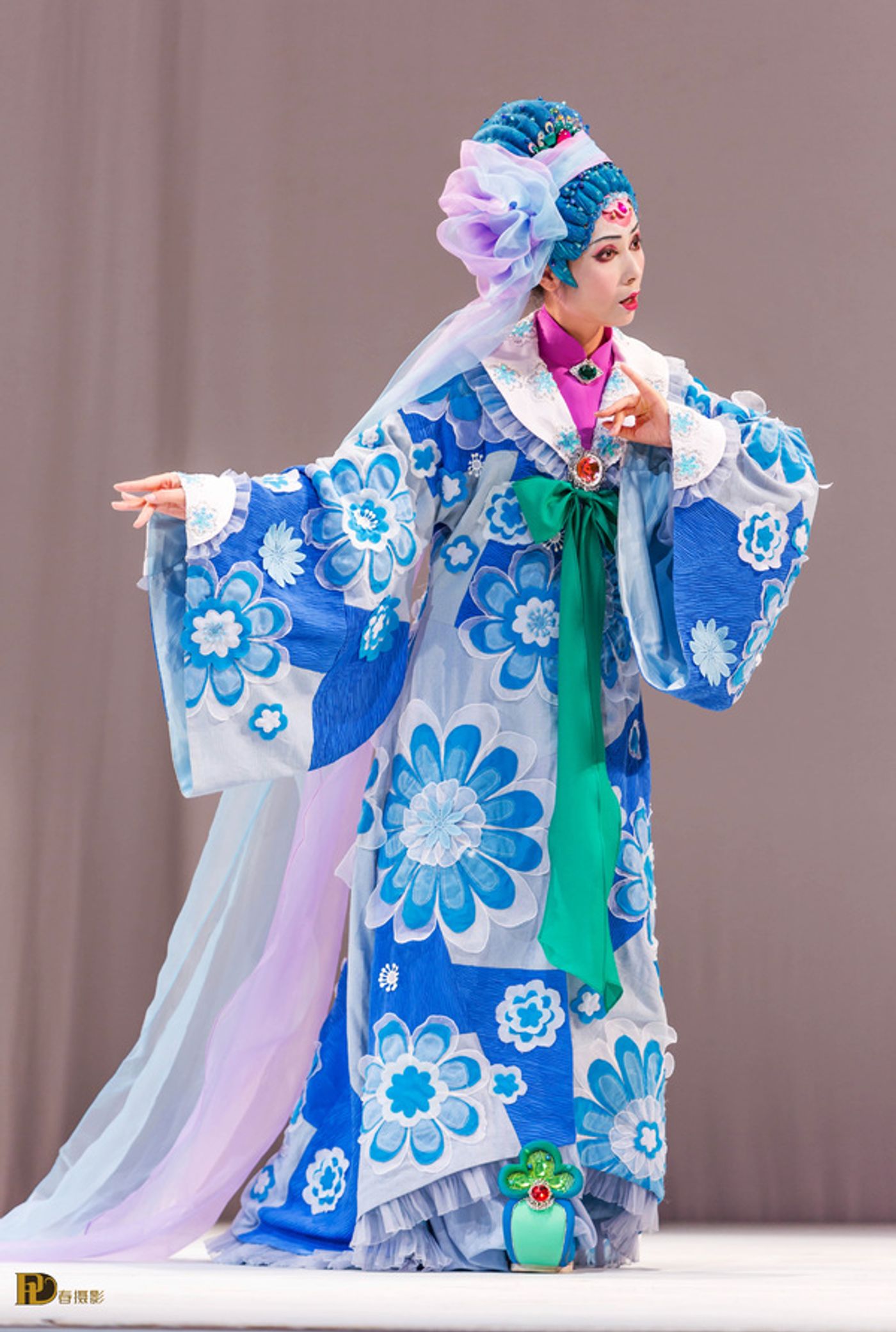 Photo Flash: Guangzhou Dramatic Arts Centre presents THE HANDAN DREAM Photo Flash: Guangzhou Dramatic Arts Centre presents THE HANDAN DREAM Image