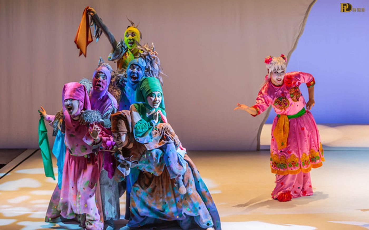 Photo Flash: Guangzhou Dramatic Arts Centre presents THE HANDAN DREAM Photo Flash: Guangzhou Dramatic Arts Centre presents THE HANDAN DREAM Image
