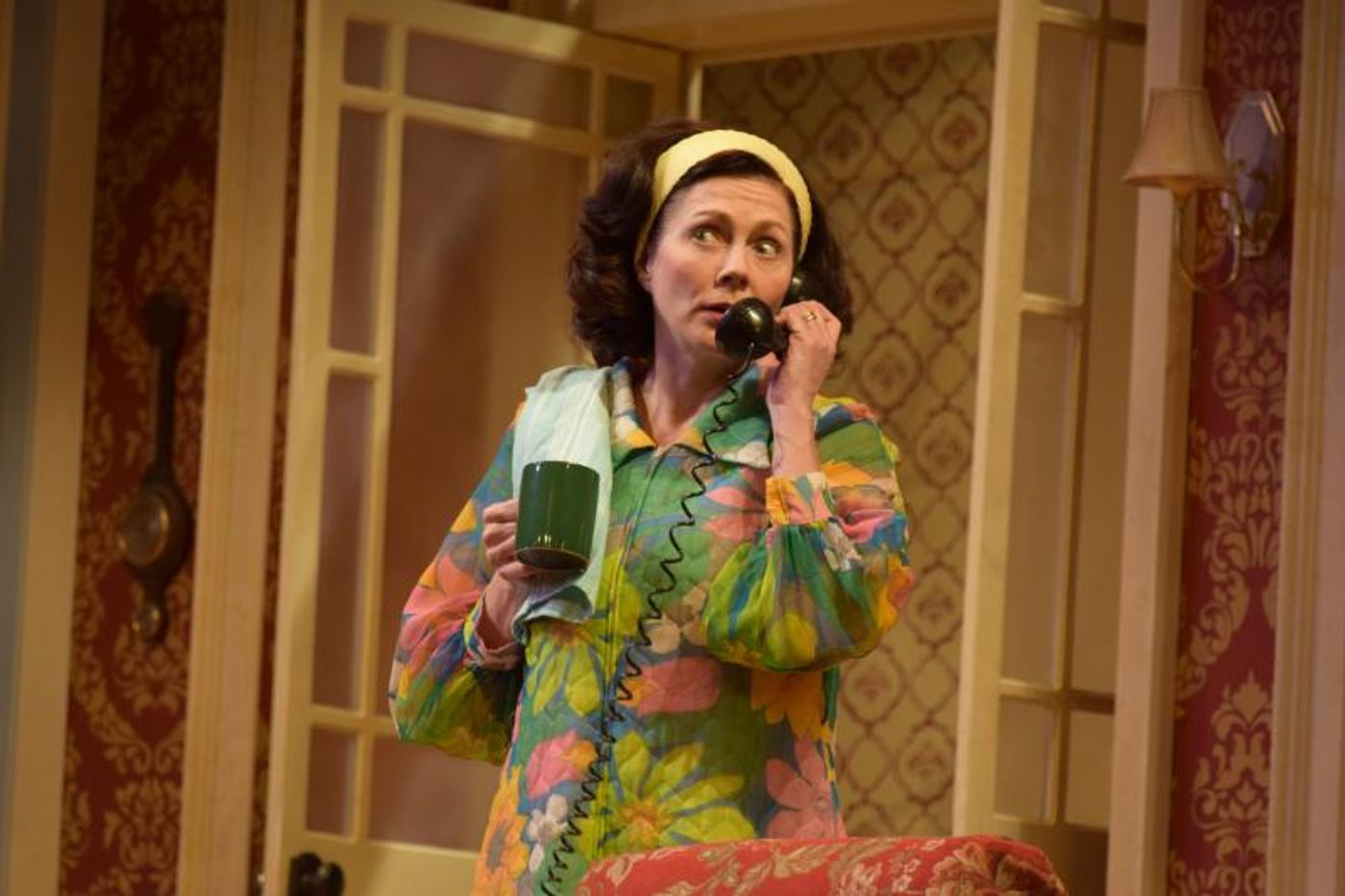 Review: HOW THE OTHER HALF LOVES at Florida Rep is Clever and Comical!  Image
