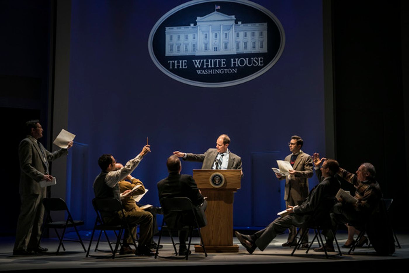 Photo Flash: A First Look at BLIND DATE at Goodman Theatre  Image