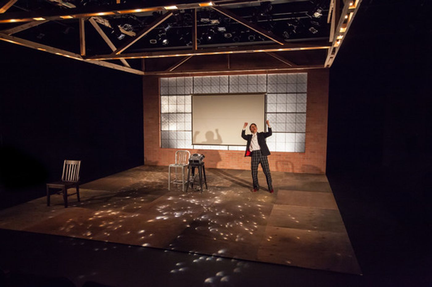 Photo Flash: Profile Theatre Begins 2018-2019 Double Season with 2.5 MINUTE RIDE by Lisa Kron  Image