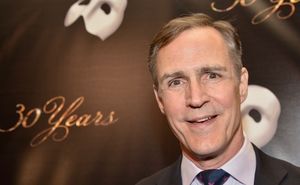 Howard McGillin @ BroadwayWorld Howard McGillin Photo