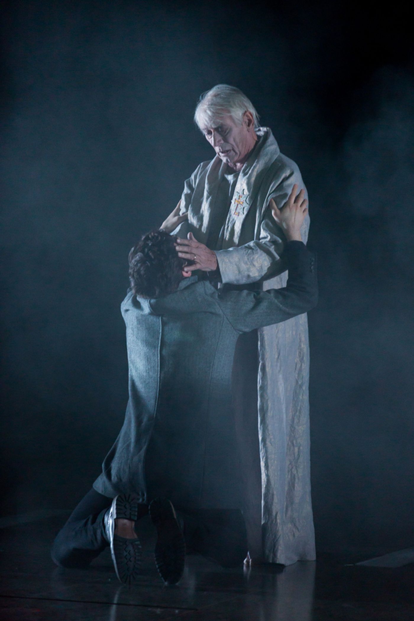 Photos: Get A First Look at Michael Urie in Shakespeare Theatre Company's HAMLET  Image