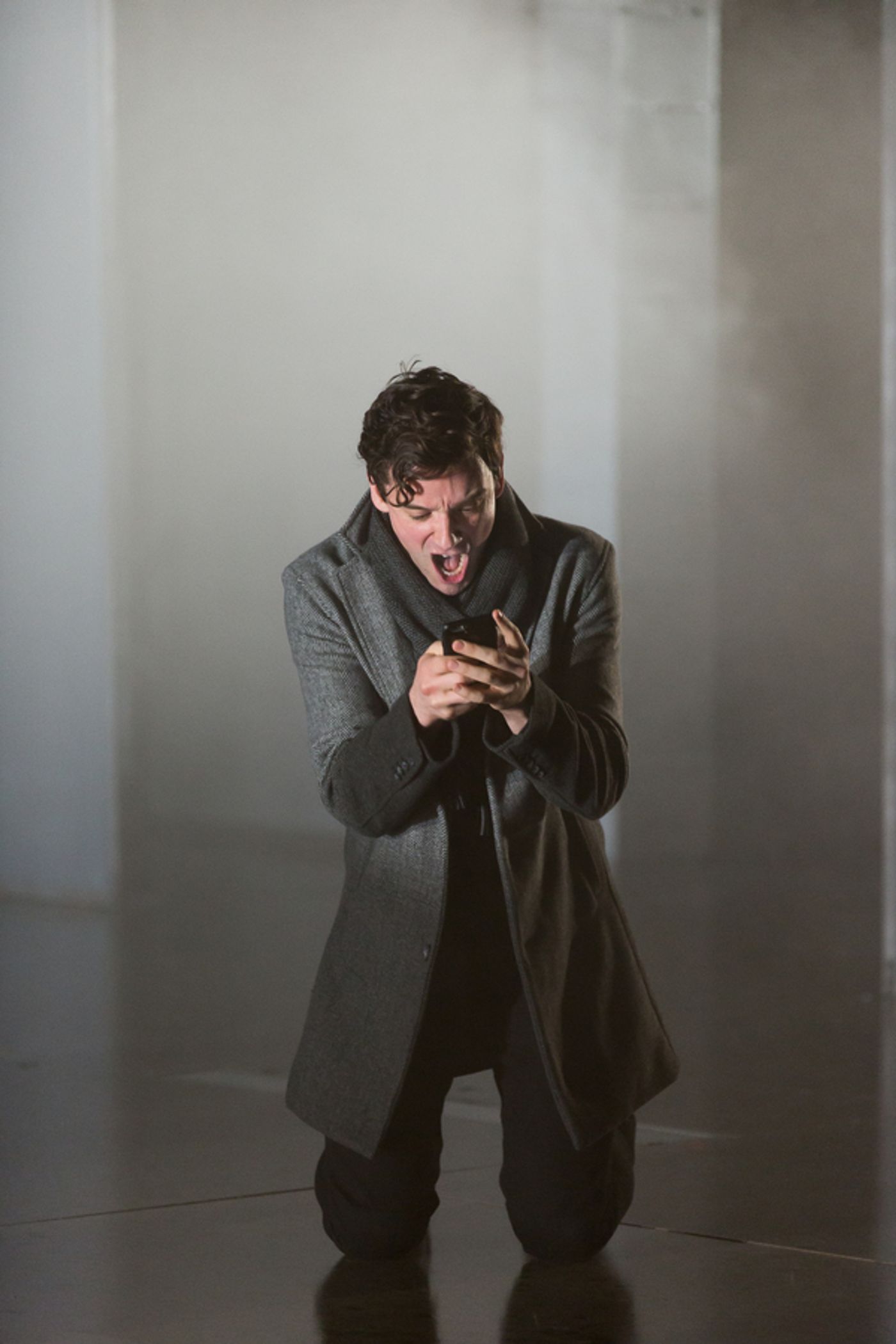 Photos: Get A First Look at Michael Urie in Shakespeare Theatre Company's HAMLET  Image