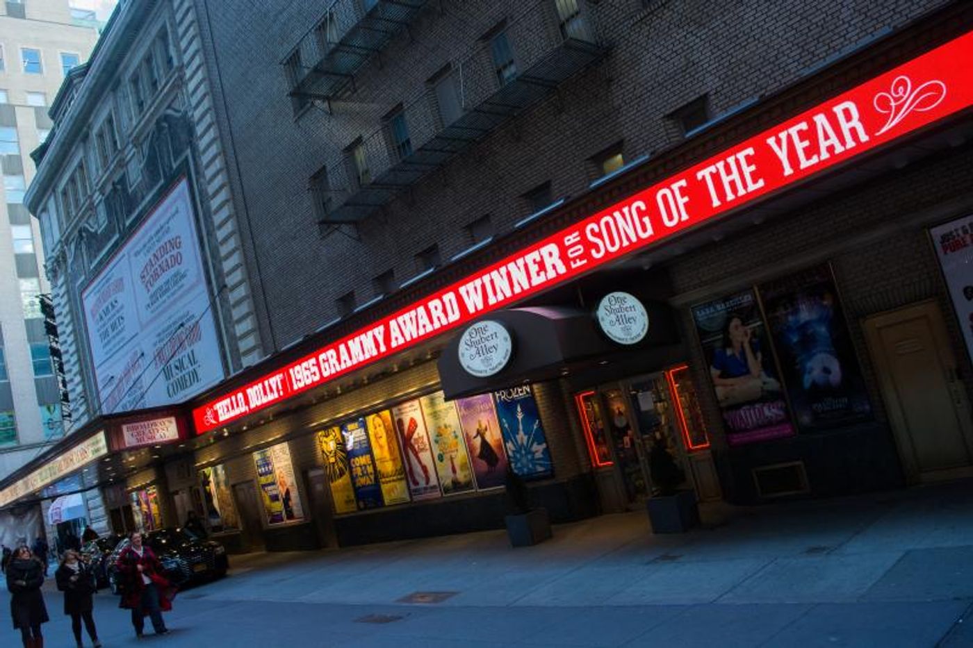 Photo Flash: The 2018 Grammy Awards Receive New York Welcome from HELLO, DOLLY!  Image