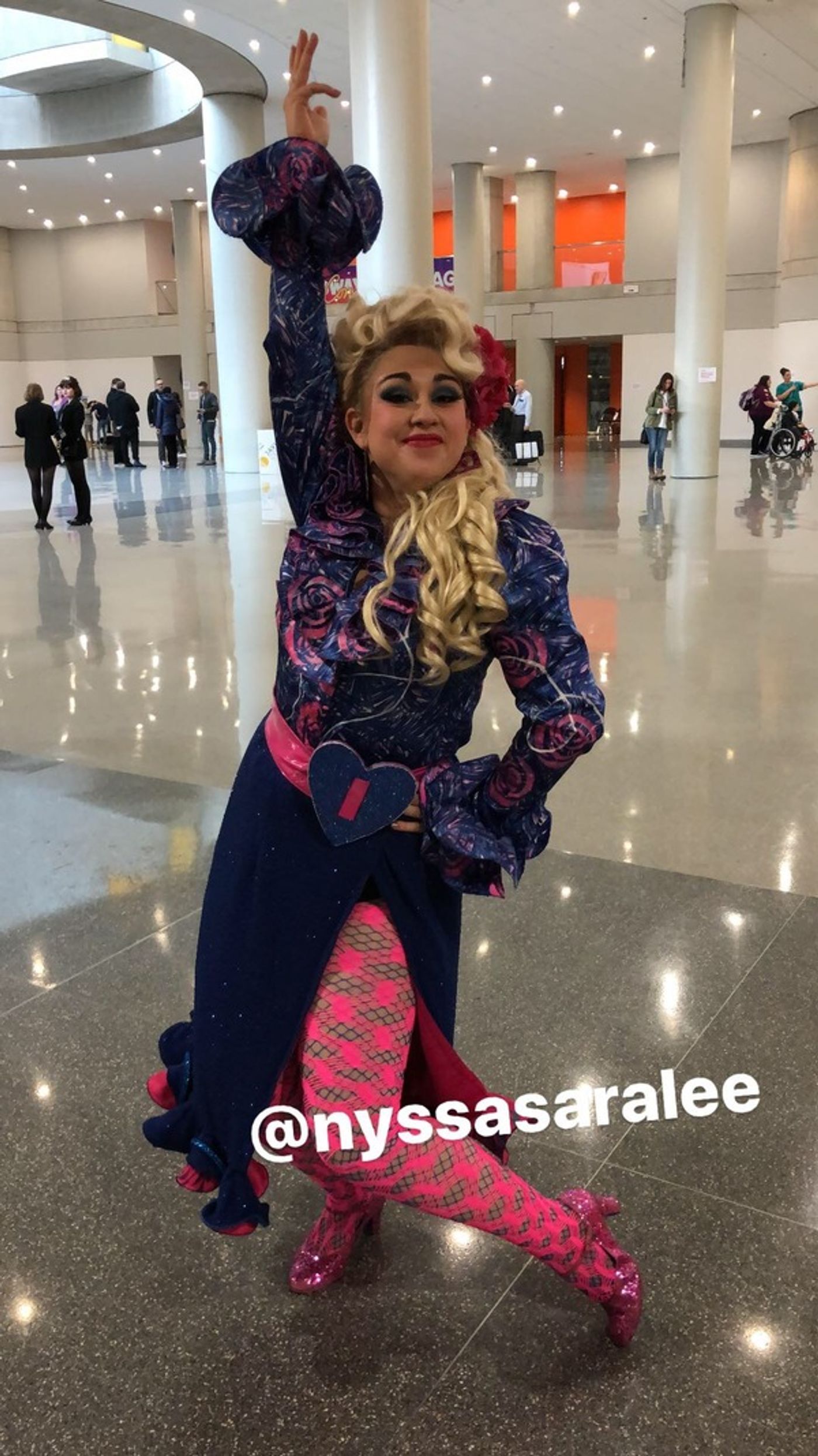 Photo Flash: Broadway's Biggest Fans Get Decked Out in Epic Costumes at BroadwayCon  Image