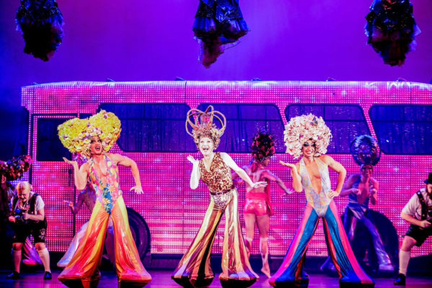 Photo Flash: Tony Sheldon Returns to His Tony Nominated Roots in PRISCILLA, QUEEN OF THE DESERT  Image