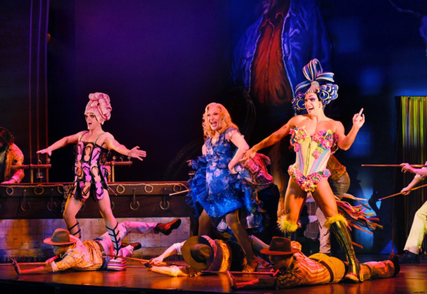 Photo Flash: Tony Sheldon Returns to His Tony Nominated Roots in PRISCILLA, QUEEN OF THE DESERT  Image