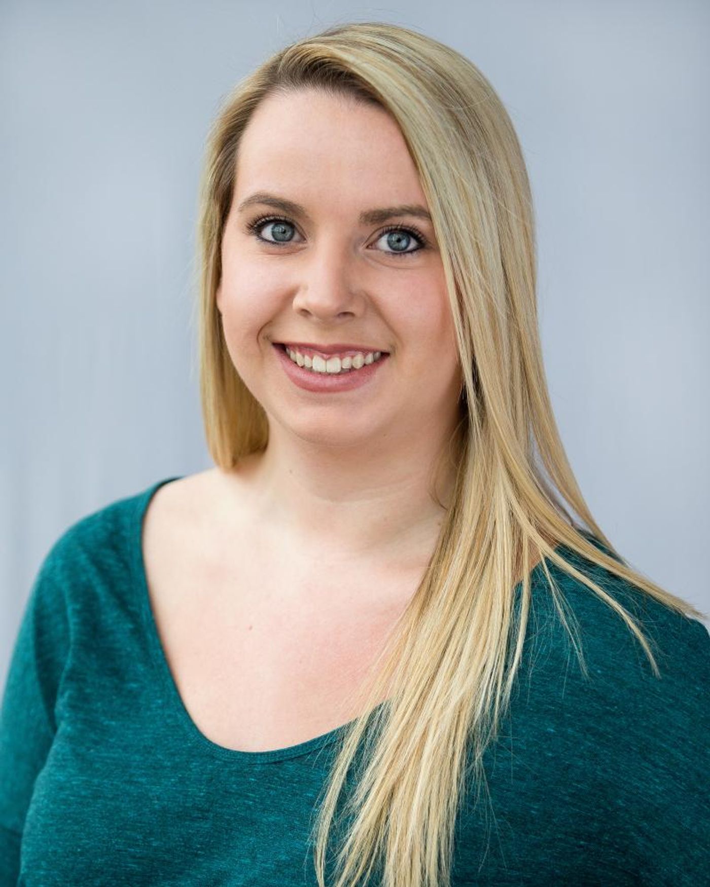 Feature: THEATRE ETC! Will Be Bringing Their Touring Production of Orwell's Dystopian Classic 1984 To a City Near You!  Image